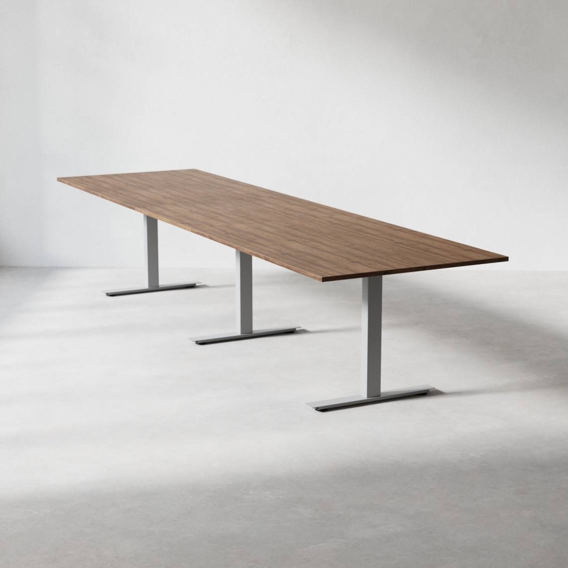 Konferencebord Modul, Størrelse 420 cm, Farve Valnød, Ben Sølv.