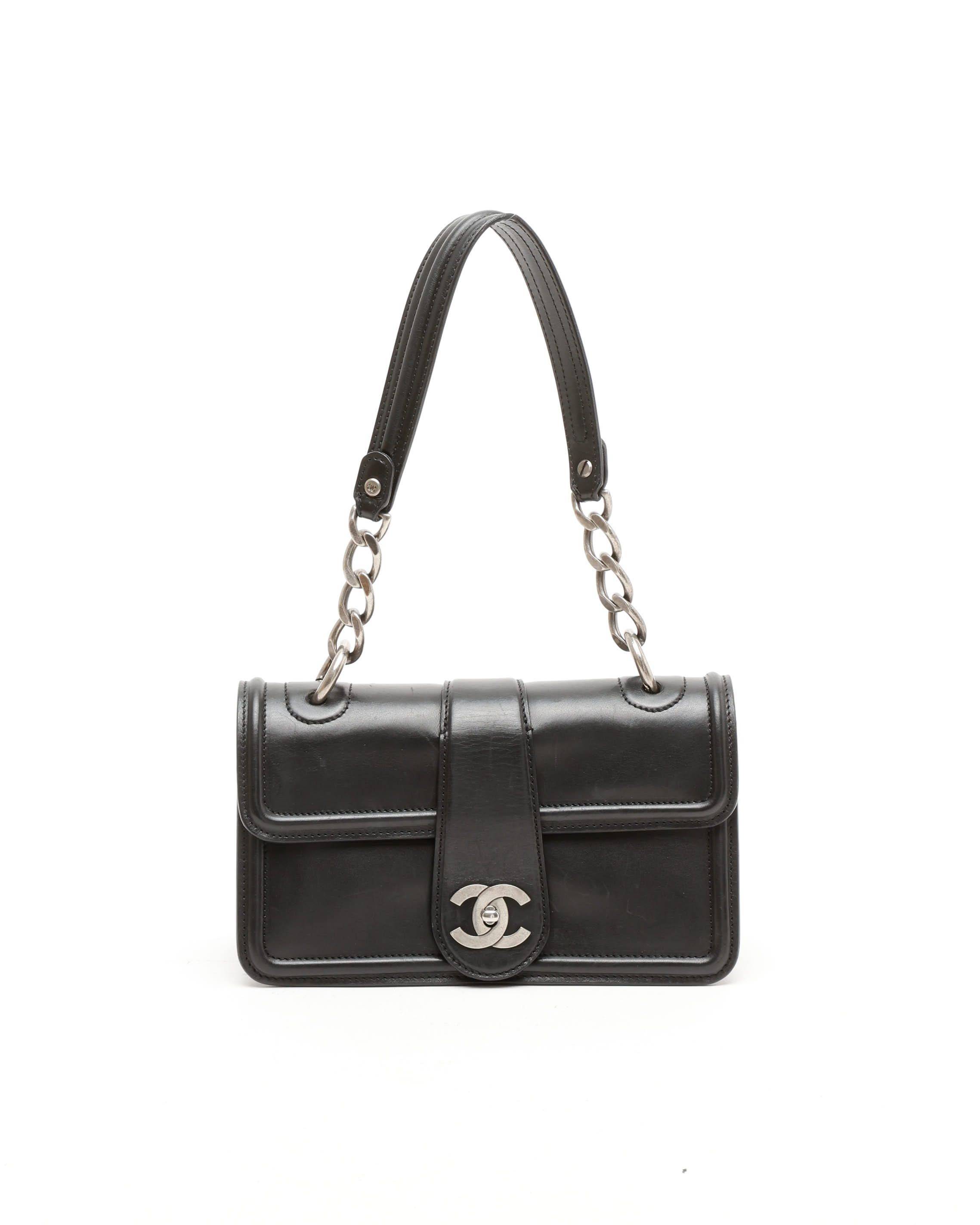 Chanel Chain Flap Bag - Black (One Size)