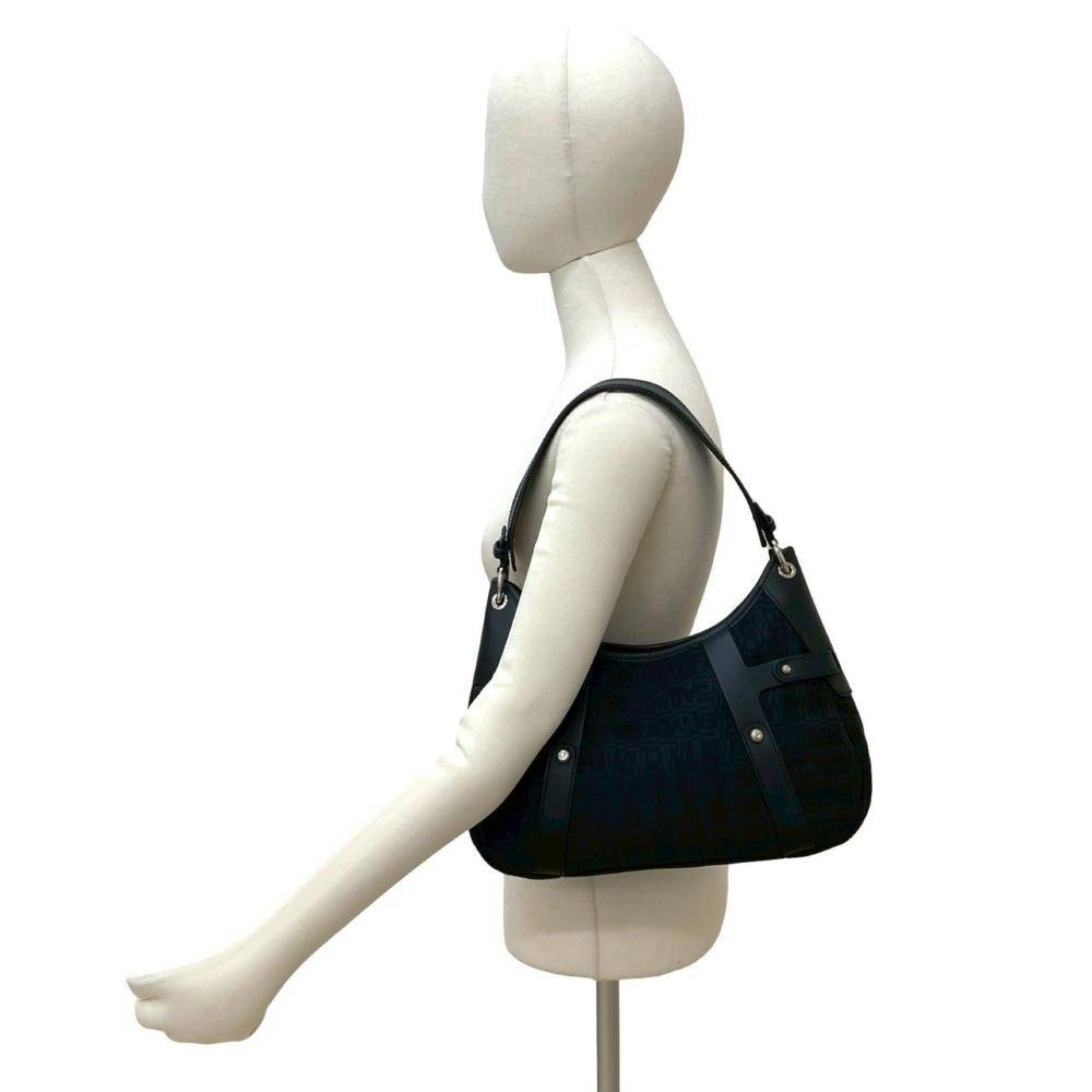 Salvatore Ferragamo Vintage Salvatore Ferragamo Shoulder Bag L 18cm x W 32cm x D 10cm - Skuldertasker hos Magasin