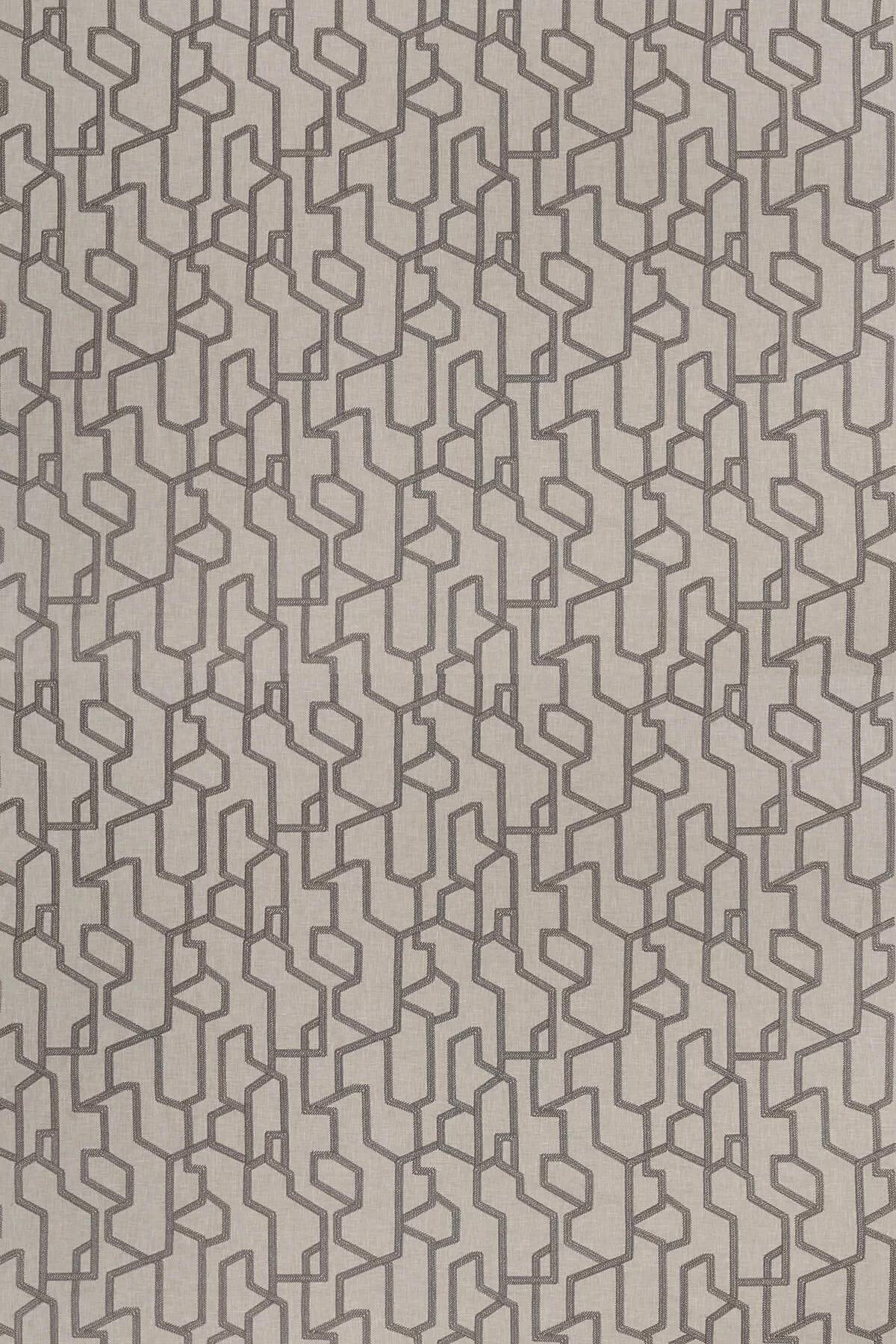 Clarke & Clarke Fabric Labyrinth F1300/01