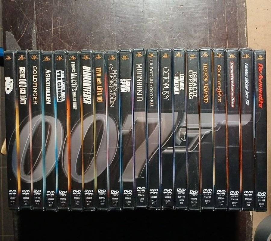 Inplastad James Bond 007 DVD-filmer - 20-pack Special Edition