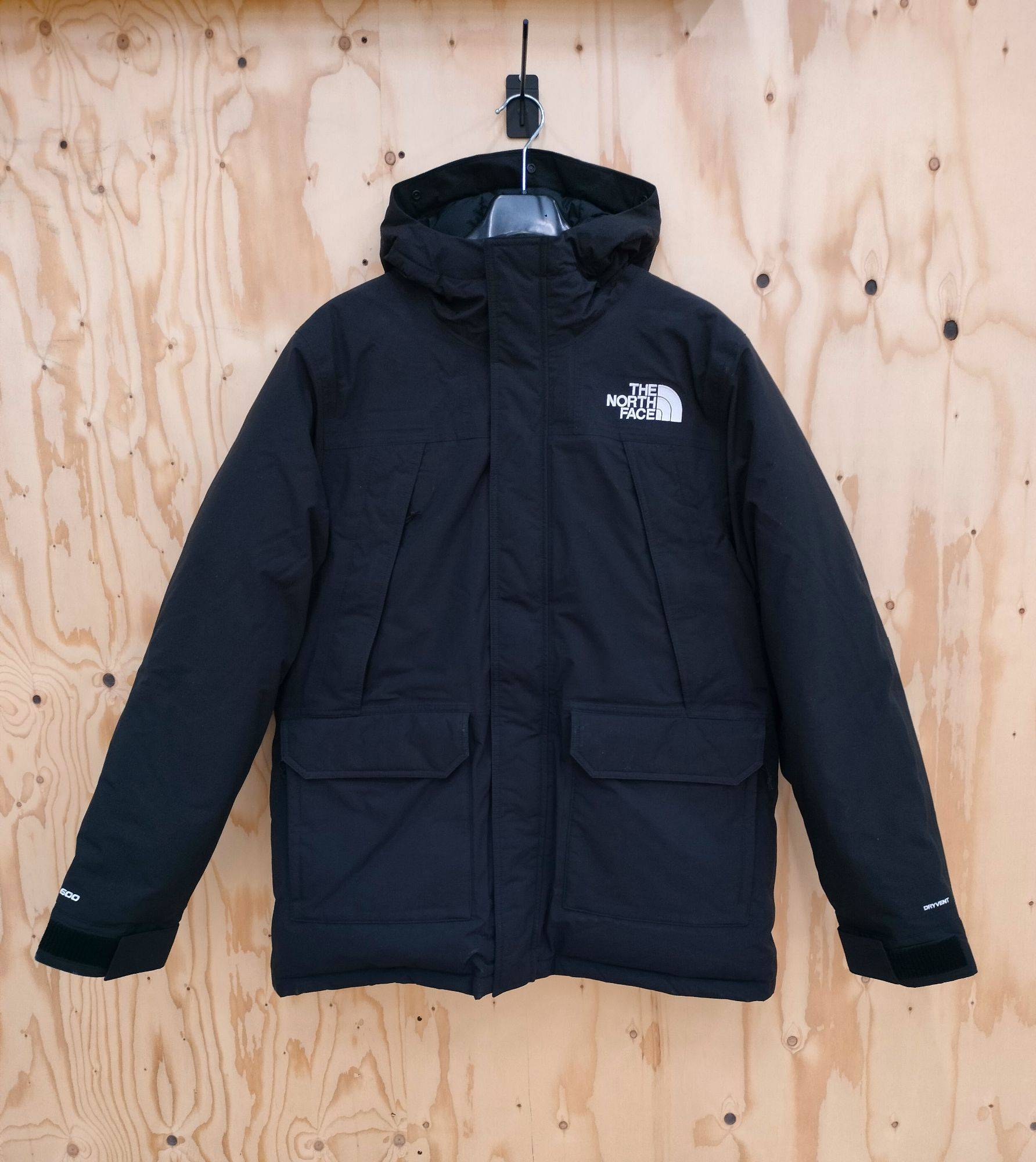 The North Face Men's McMurdo Parka M musta (Second Hand) second hand,.