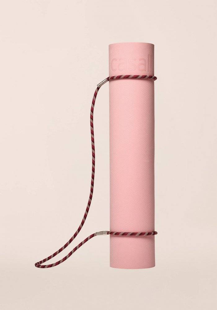 Casall Braided Yoga Carry Strap - Rasberry / Beige
