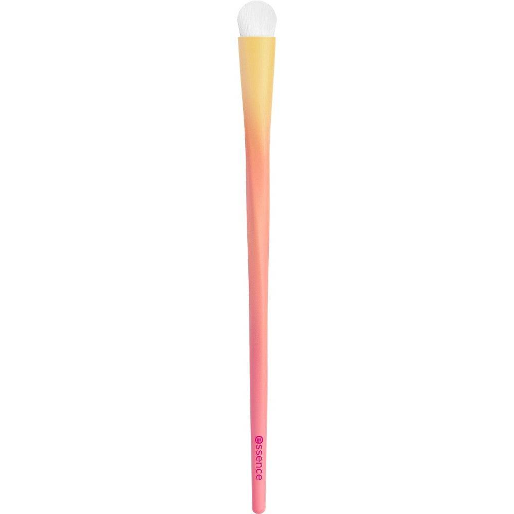 essence BRUSH IT LIKE IT'S ART ögonskuggsborste 01 Kasta lite färg