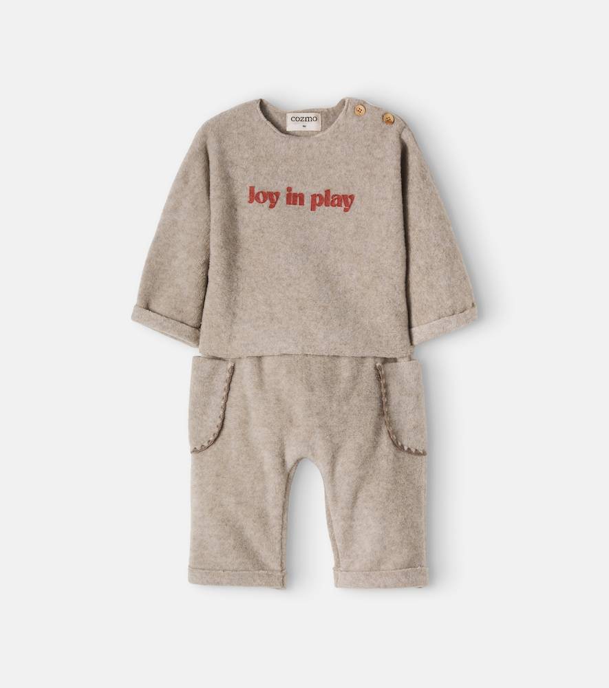 Cozmo Baby printed sweater and pants set