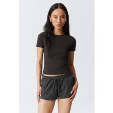 SLIM FITTED T-SHIRT