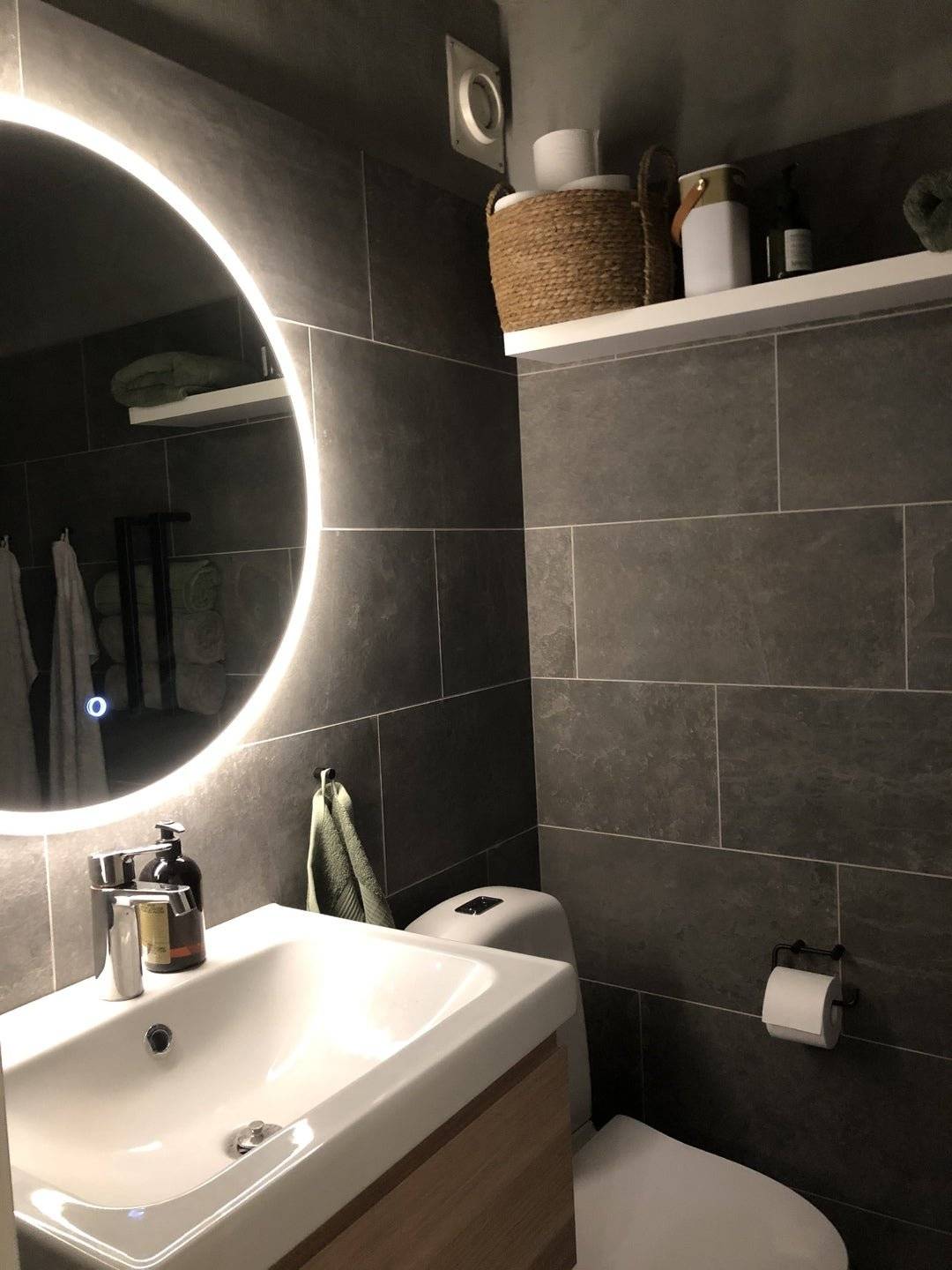 Fornæs Rundt LED Spejl - Ø60 cm