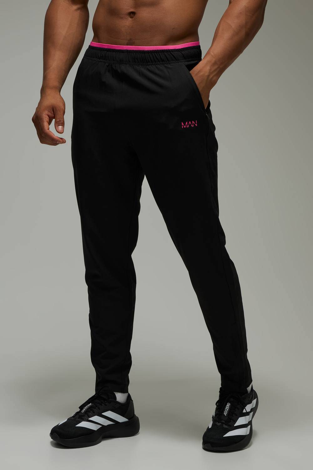 Man Active Stretch Woven Jogger | Black | Size XS