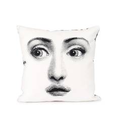 Fornasetti - Ape photograph-print cushion - unisex - bomull/linne - one size - Svart