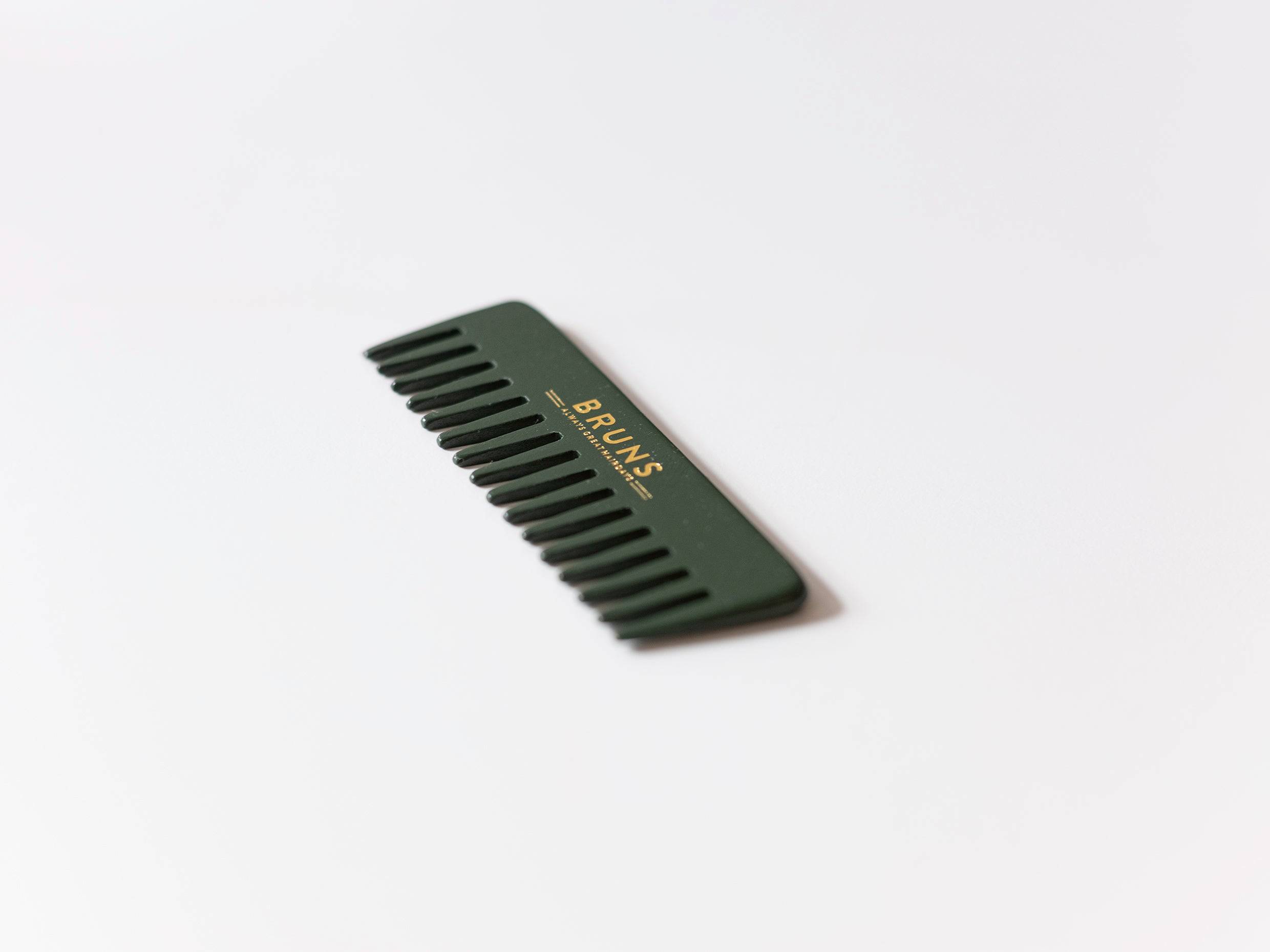 BRUNS Kam - Längd: 15cm Bredd: 5cm Höjd: 7cm