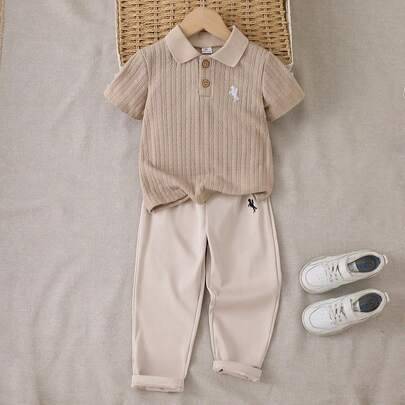 2-delars set för pojkar, moderiktig och mångsidig outfit med kortärmad polotröja i texturerat stickat tyg med brodyr och långbyxor med elastisk midja, - Kaki (6Y,7Y,4Y,5Y)