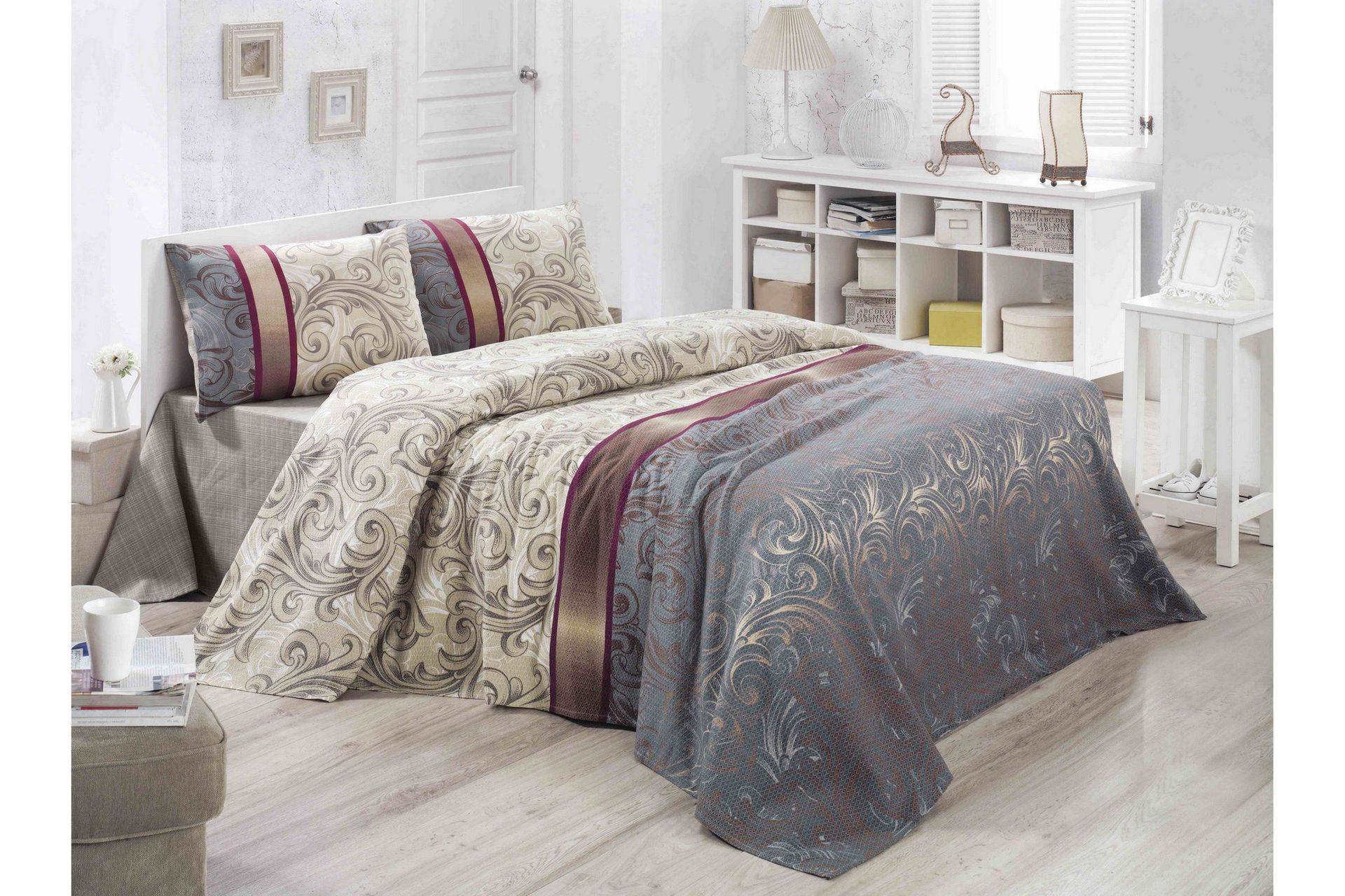 Victoria Sengetæppe Enkelt 160x230 cmCreme/Beige/Multifarvet