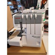 Janome MyLock 454d