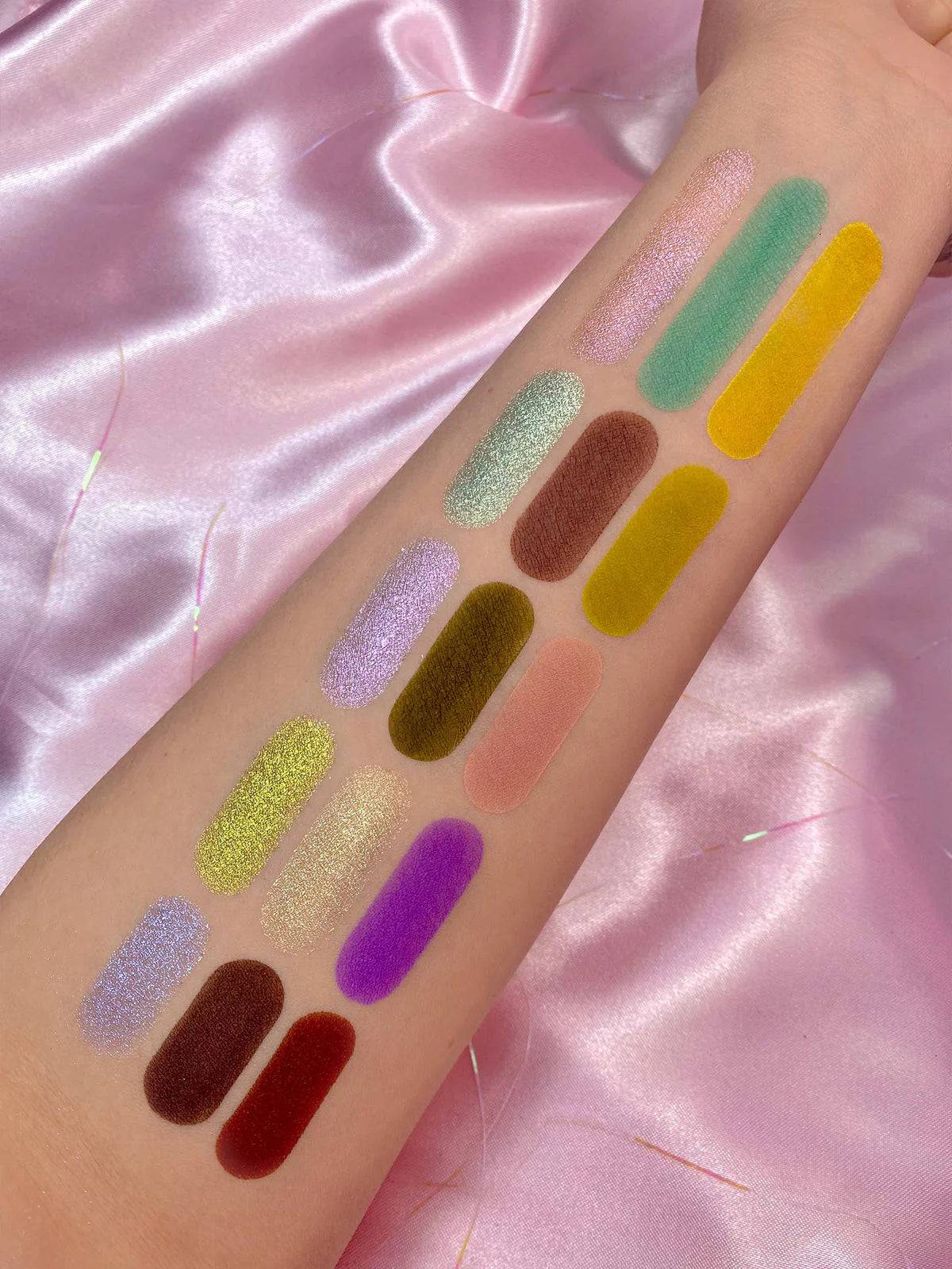 Appaz - Rude Cosmetics - Attitude Academia