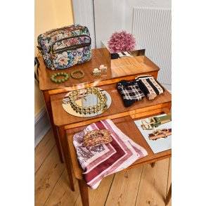 Bcnyla crossover bag Black Colour, fall garden