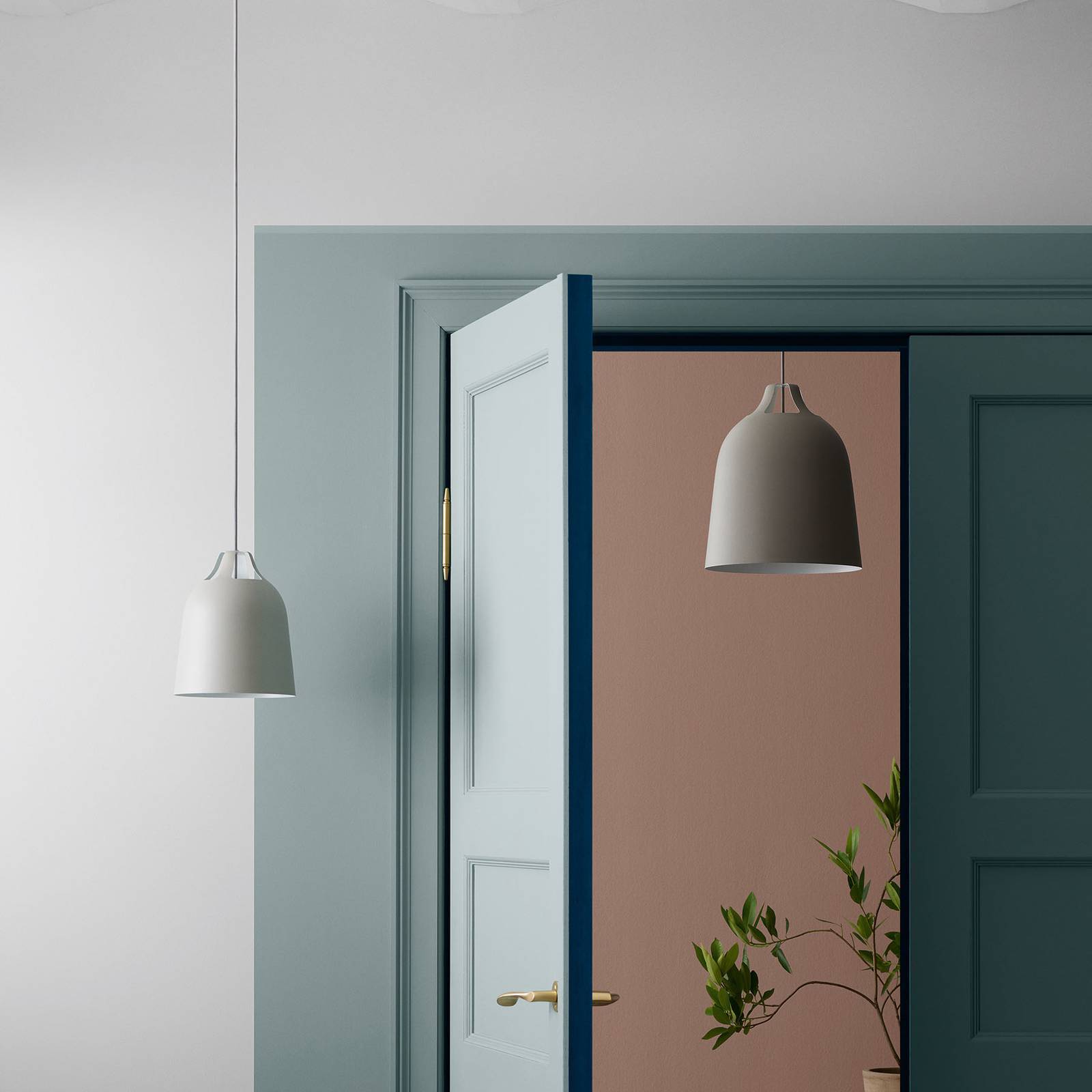 Eva Solo Hänglampa Clover, dimbar, Vitt / opal, Vardagsrum / matsal, Aluminium / grå / zink, Modern, Pendellampa