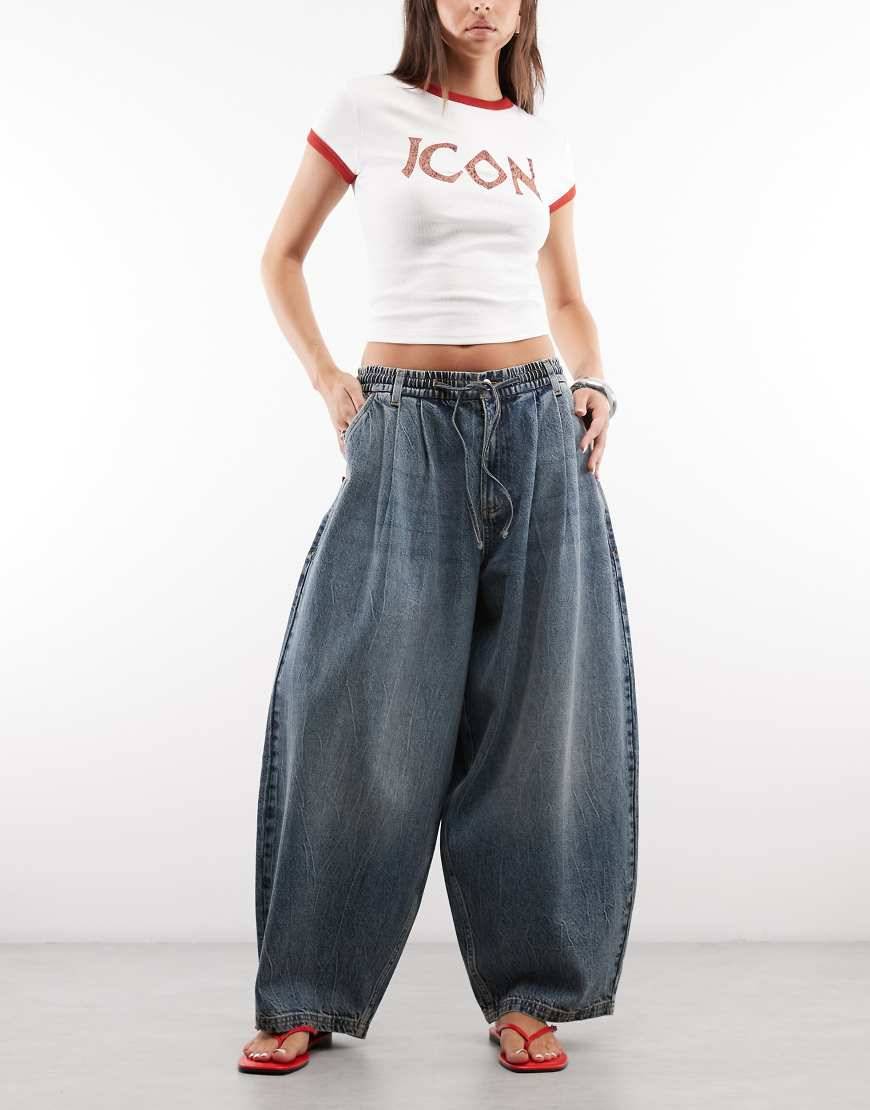 COLLUSION - XL - Pull on-jeans med ballon-pasform i mellemblå marmorvask - M