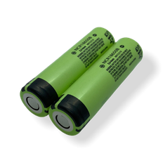 2-paks Kvalitets genopladeligt 18650 batteri fra Panasonic