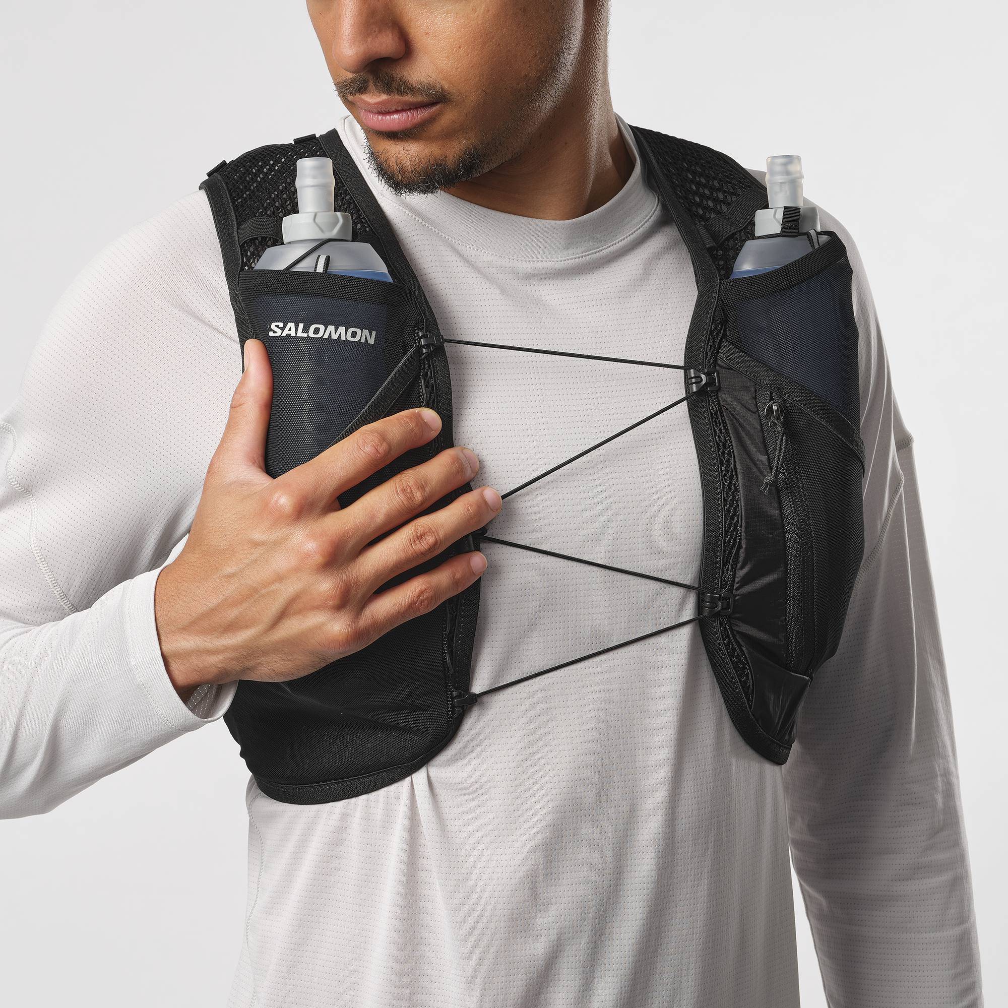 Salomon Active Skin 4 Set hydration vest.