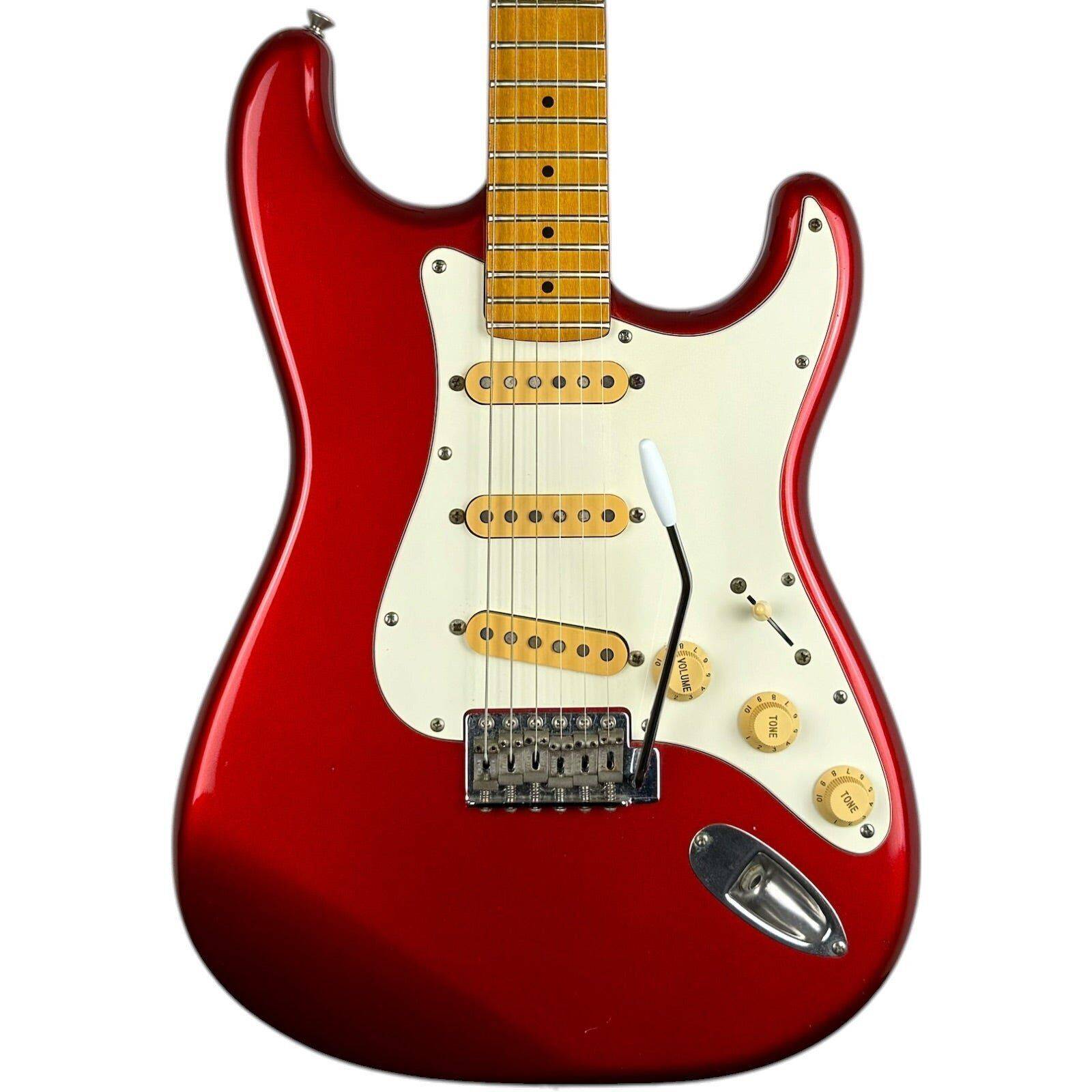 Fender Japan Stratocaster 1984-1987 - Candy Apple röd | candy röd
