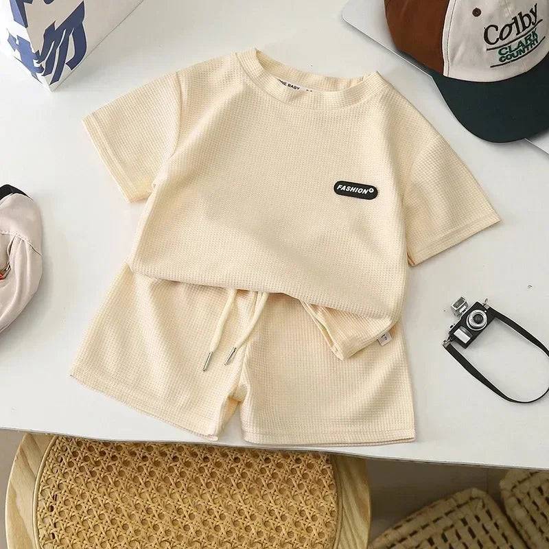 Mini Fashion™ - Mjukt och bekvämt - Set med t-shirt och shorts Beige / 90 (1-2 år) | Pedagogiska Träleksaker (size)