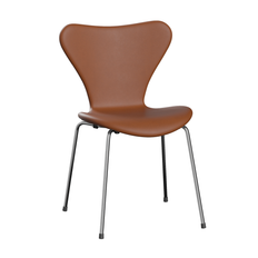 3107 Syver stol, fuldpolstret læder fra Fritz Hansen - Køb den her