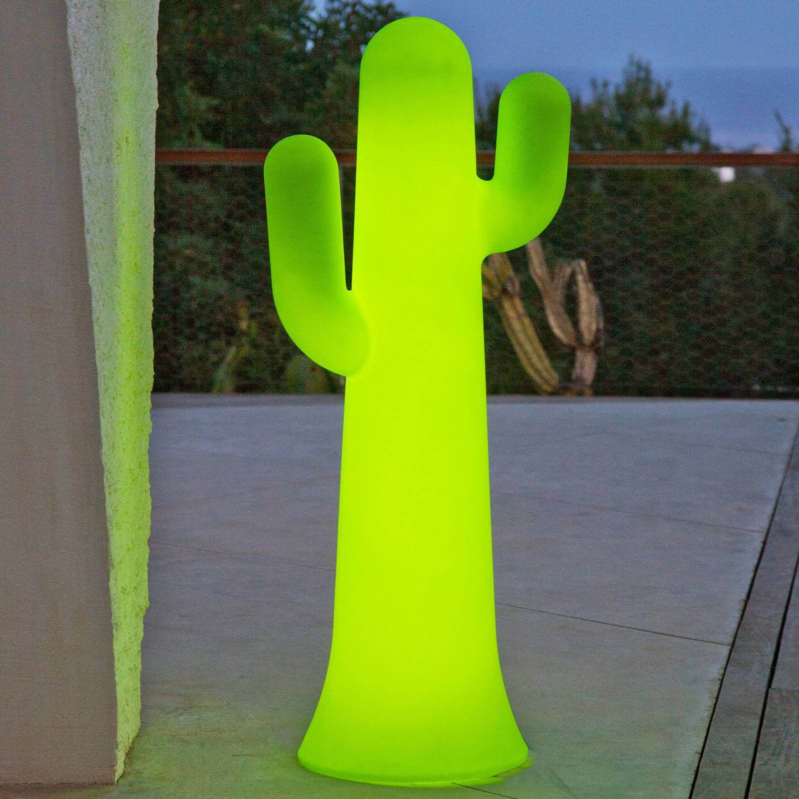 Newgarden Pancho golvlampa, limegrön, Grön, Syntetmaterial, Modern