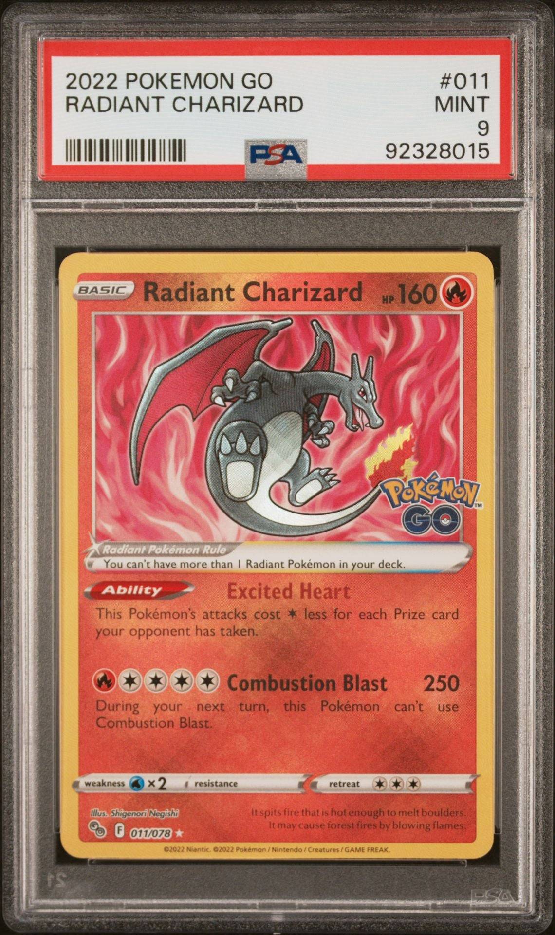 Charizard #011 - Pokémon GO - PSA 9
