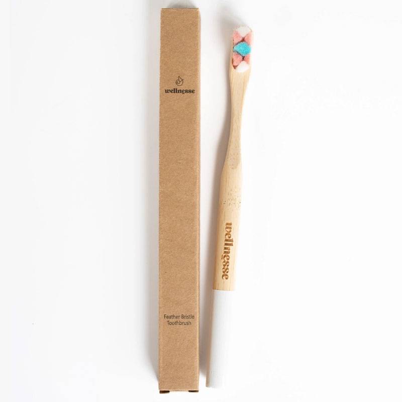 WELLNESSE Feather Bristle Bambus Tandbørste Ultra Soft