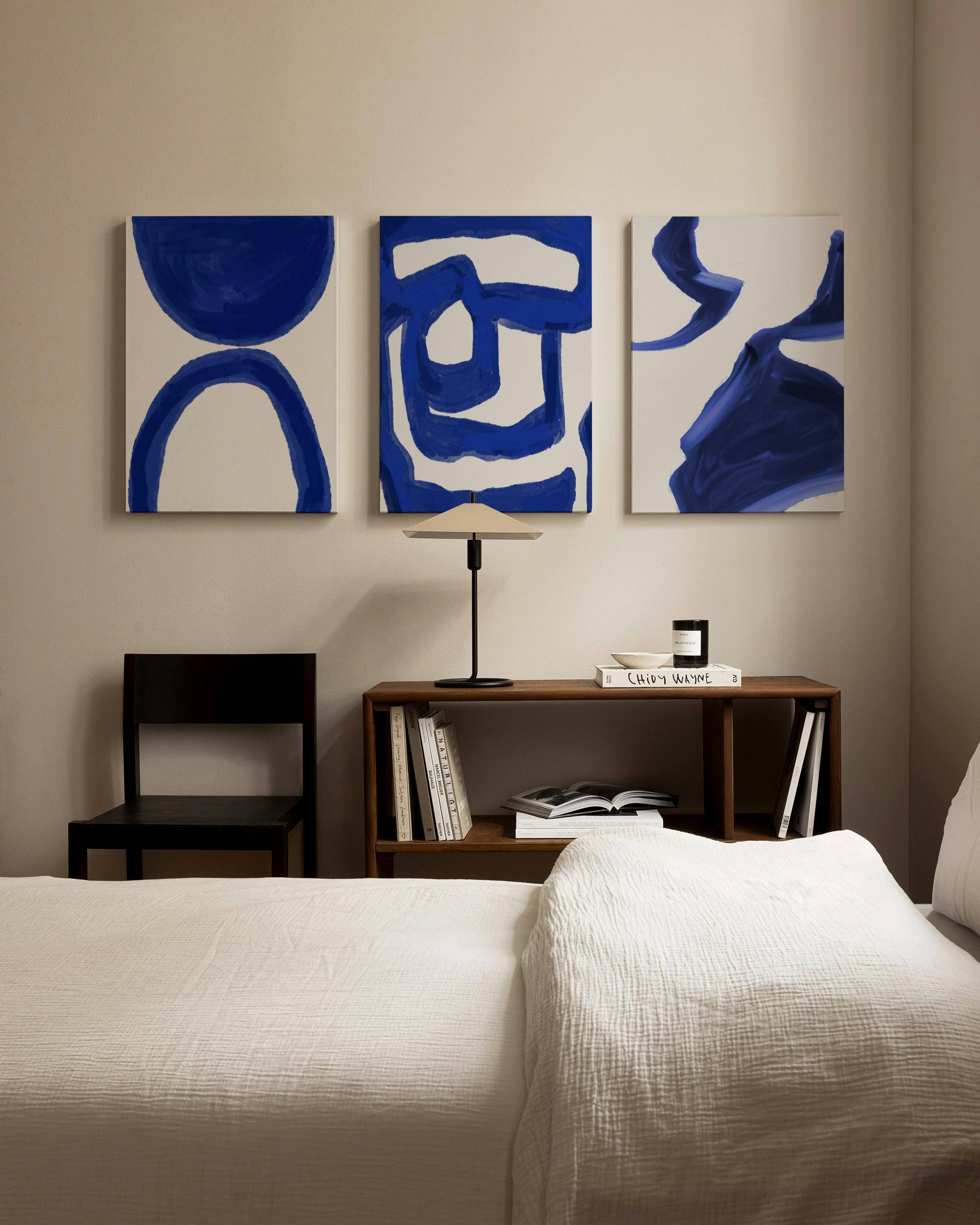 Blue Energy Canvas Trio (50x70 cm - Svart ram)
