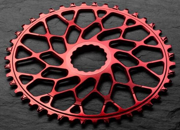Absolute Black Singlespeed Drev 48T Oval Direkte Montering Röd