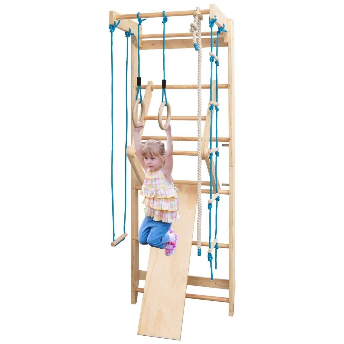 Träribbstolar för inomhusbruk med pull-up-stång och klätterset