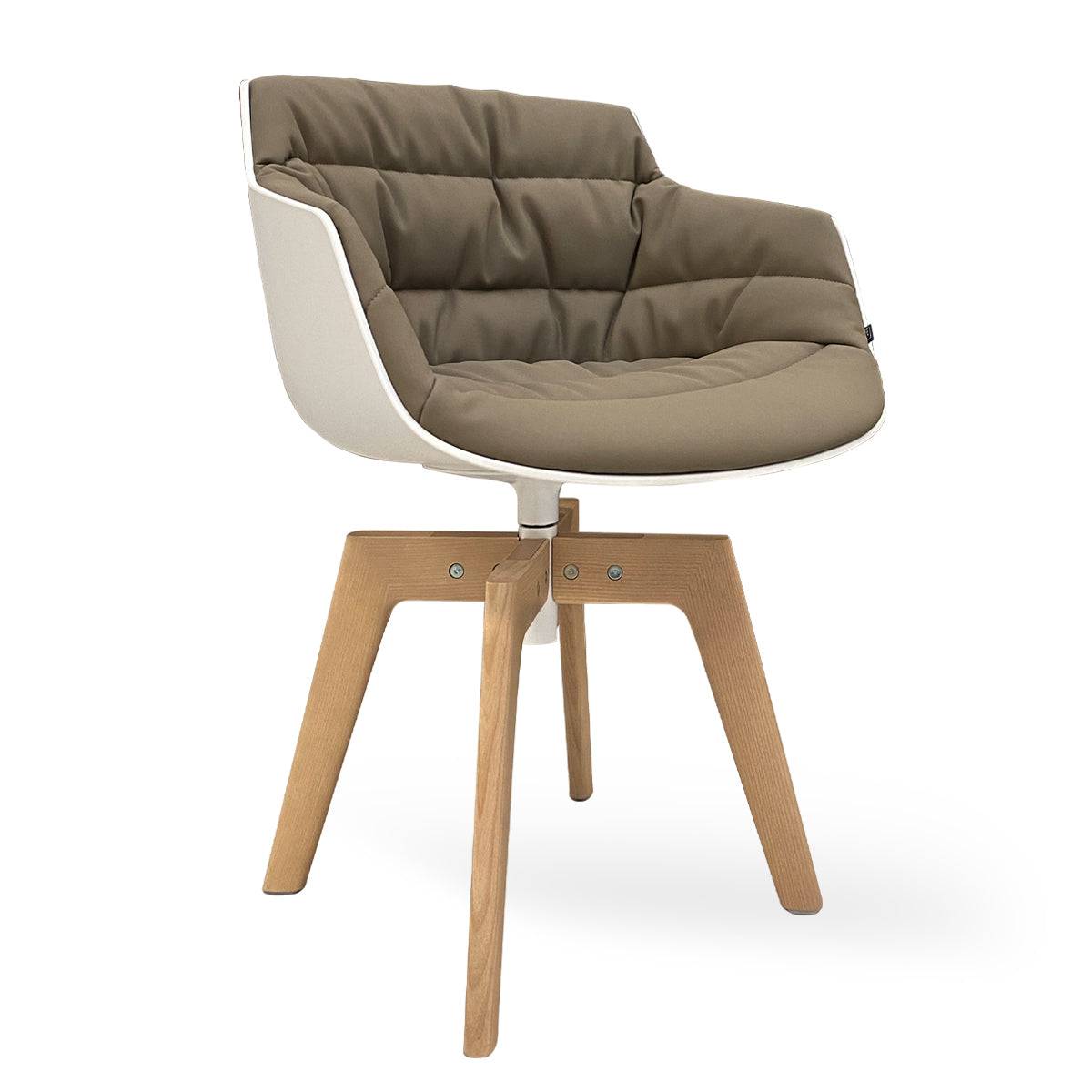 Mdf Italia Flow Armchair - 4 Træben - Frontpolstret - Etis Stof - Lys Eg / Lead grey