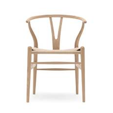 Carl Hansen & Søn Y-stolen CH24 af Hans J. Wegner, hvidolieret eg og naturflet
