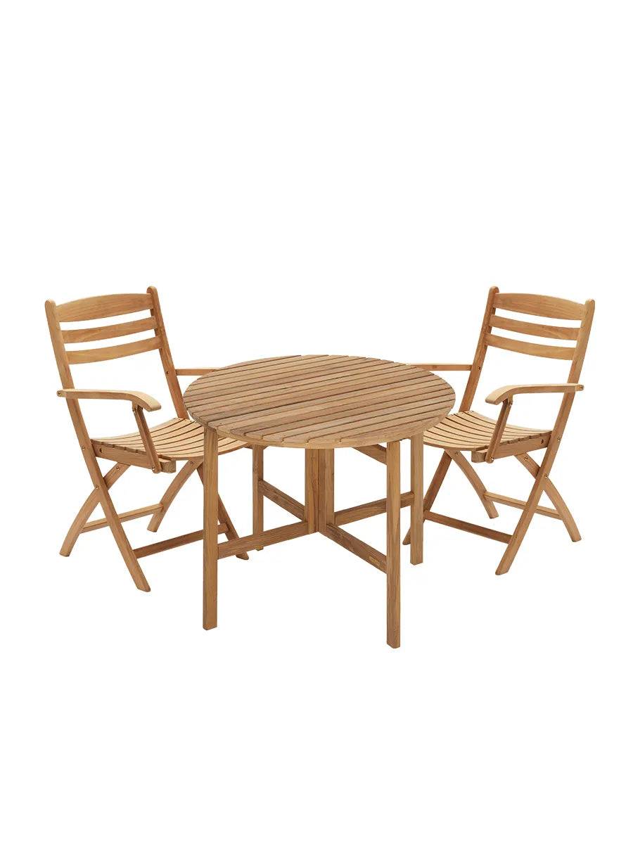 Skagerak Selandia Sæt, 2 armstole og Ø 94 bord fra Fritz Hansen - Jacobsen Plus