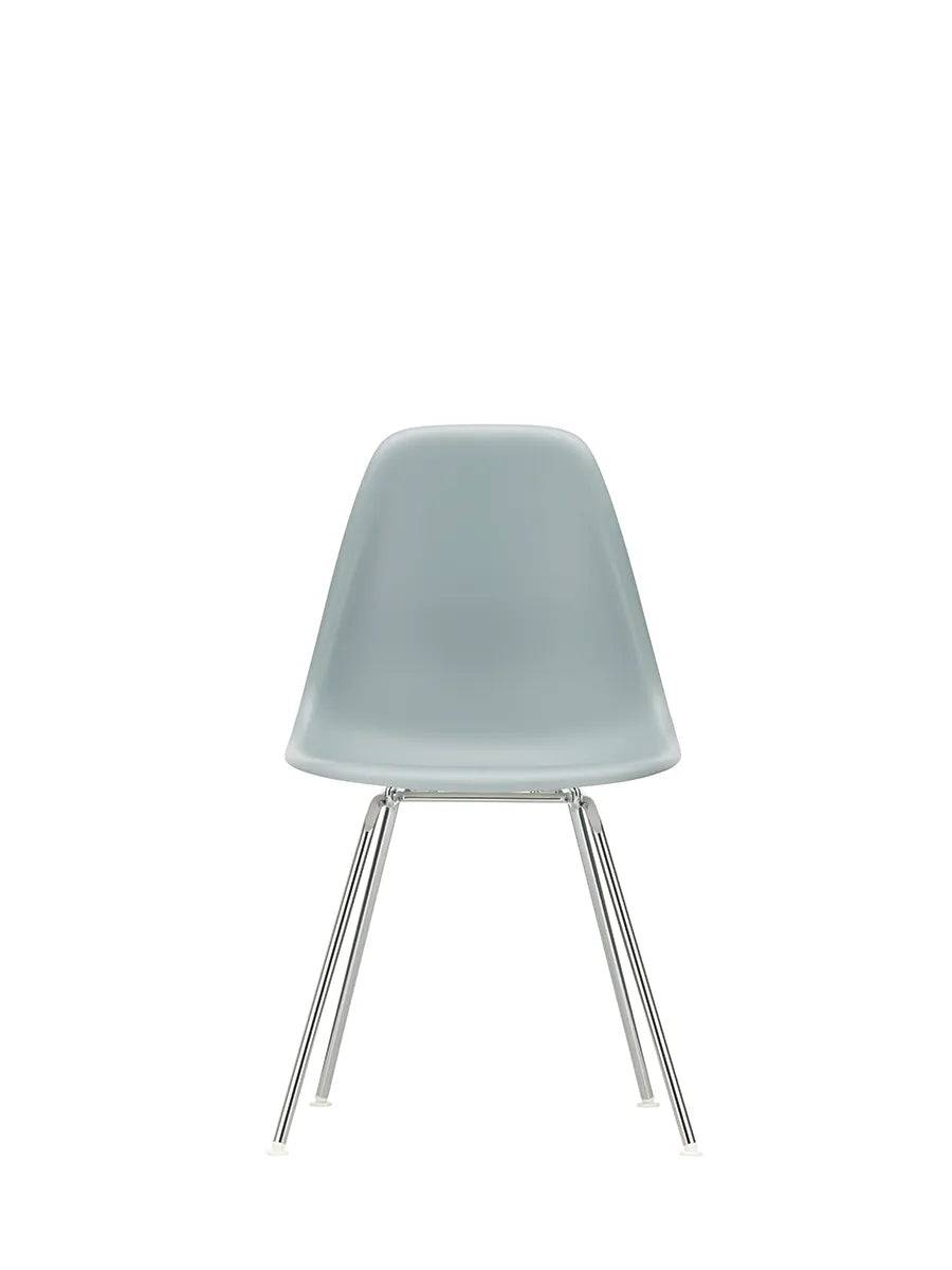 Eames Plastic Side Chair DSX, forkromet fra Vitra Light grey - Jacobsen Plus