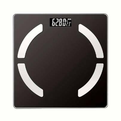 1 st digital badrumsvåg, kroppsvåg, glasplattform kan mäta upp till 180 kg, stor bakgrundsbelyst display, hushållsnödvändigt - Svart (En-Storlek)