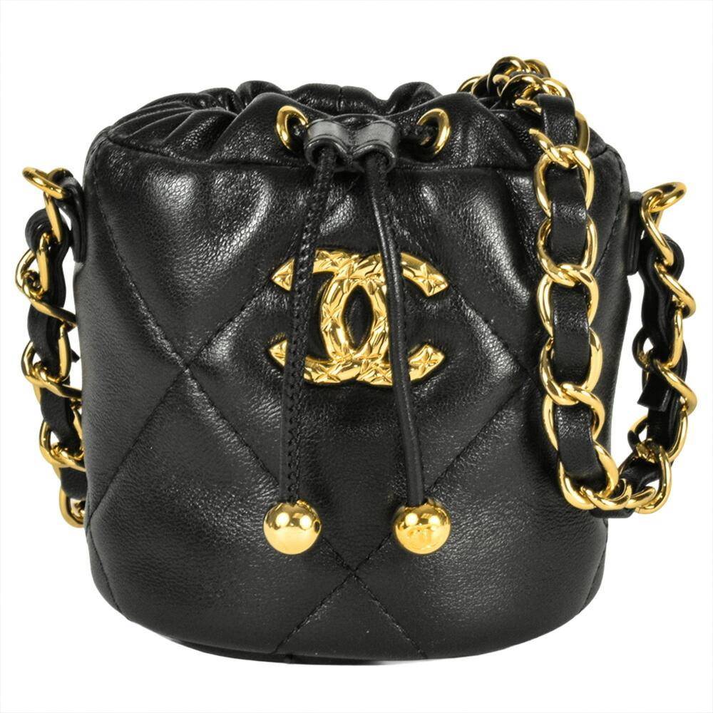 Chanel Vintage Chanel Bucket Bag L 10cm x W 9cm x D 8.5cm - Chanel Vintage hos Magasin.
