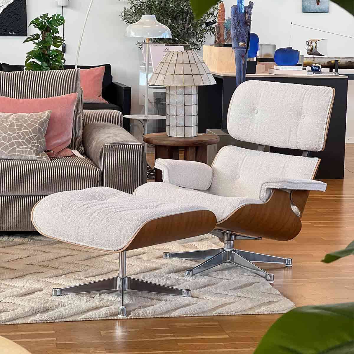 Vitra | Eames Lounge Chair & Ottoman Tyg | Demo