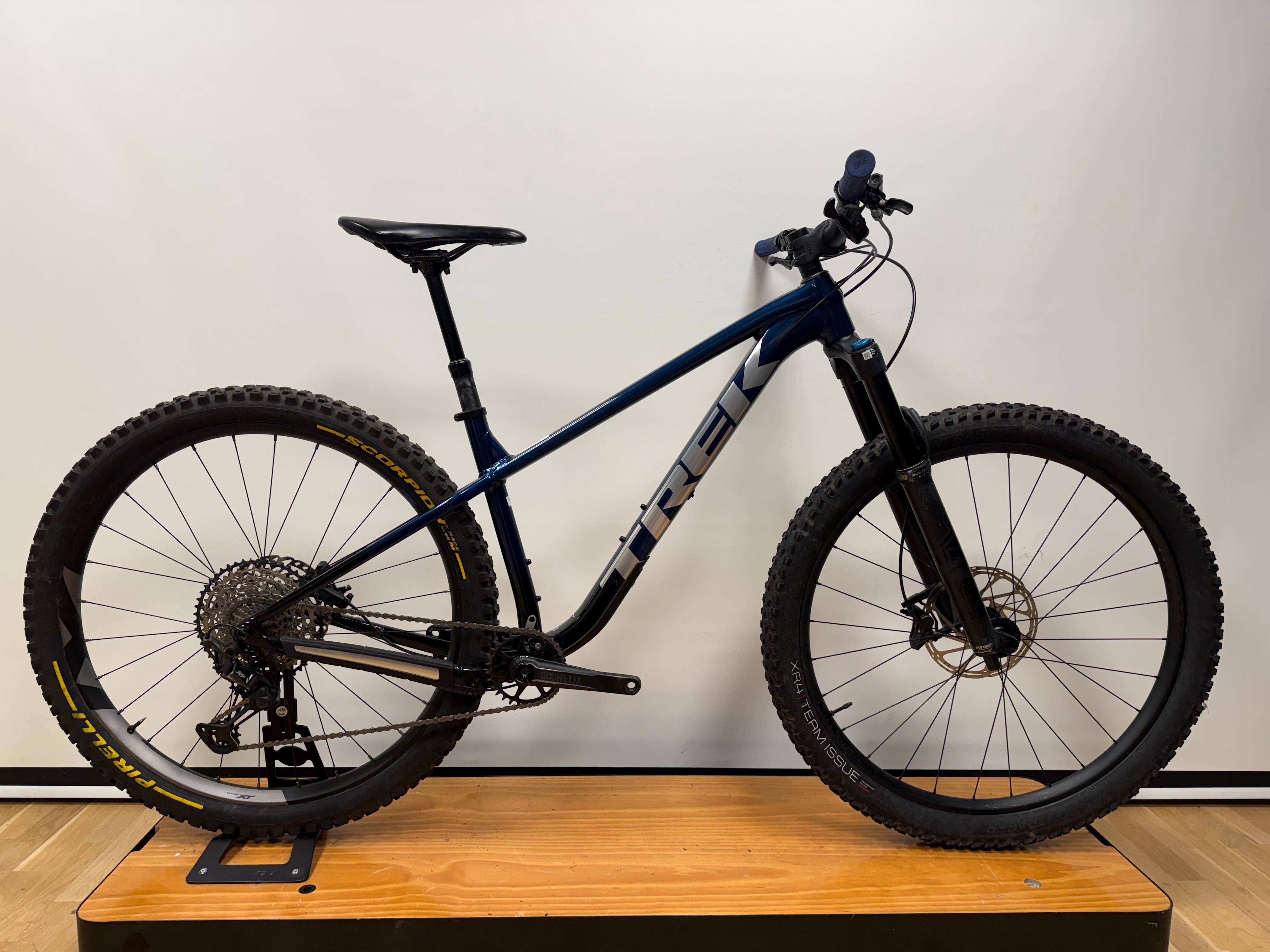 Trek Begagnad Roscoe 9 Matte Quicksand M M