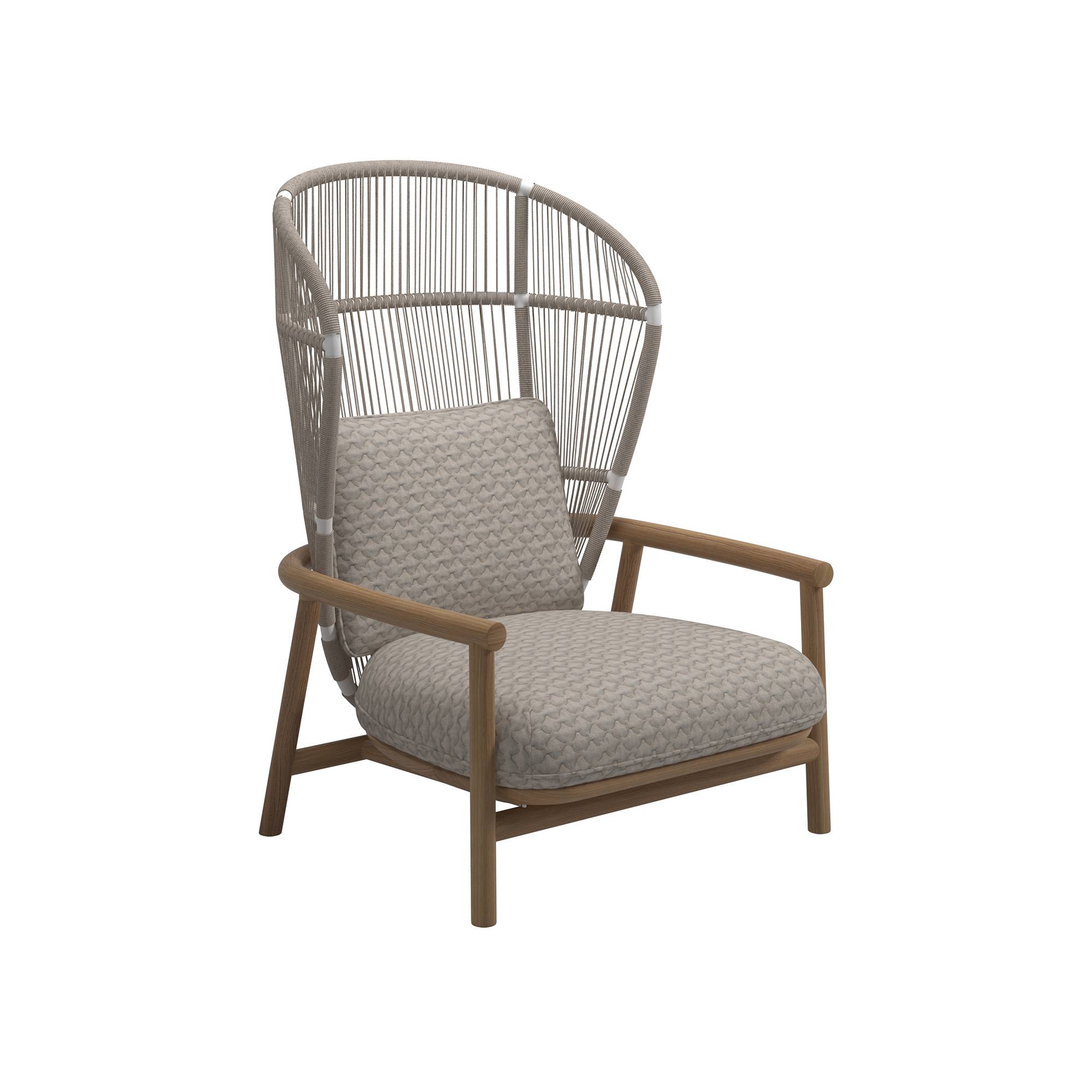 Gloster - Fern High Back Lounge Chair, White/Dune, Kat.D Wave Buff - Fåtöljer utomhus - Sebastian Herkner - Beige - Metall/Trä/Textilmaterial