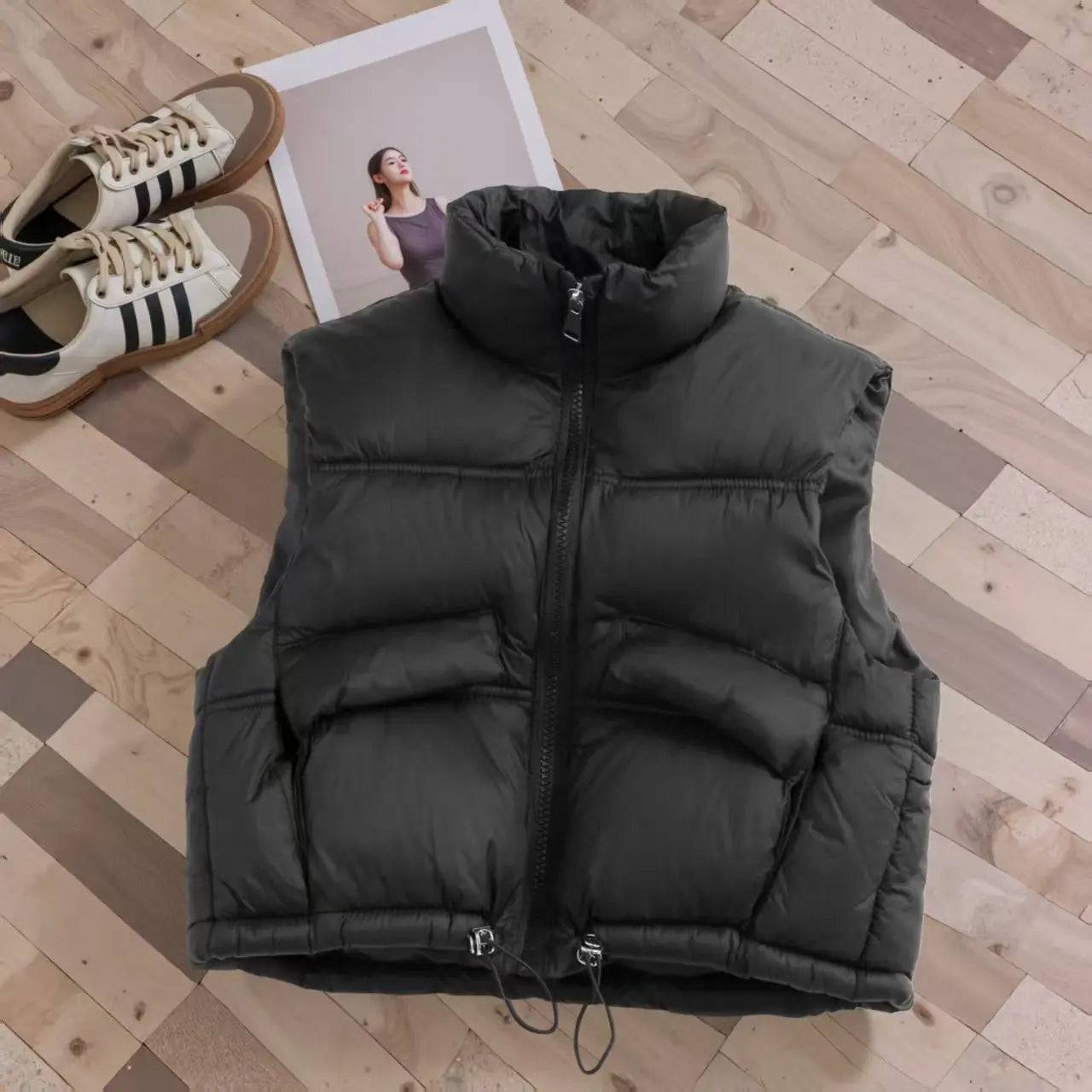KidoWear – Bekväm och trendig – Bodywarmer Svart / 140 (7–8 år) | Pedagogiska Träleksaker
