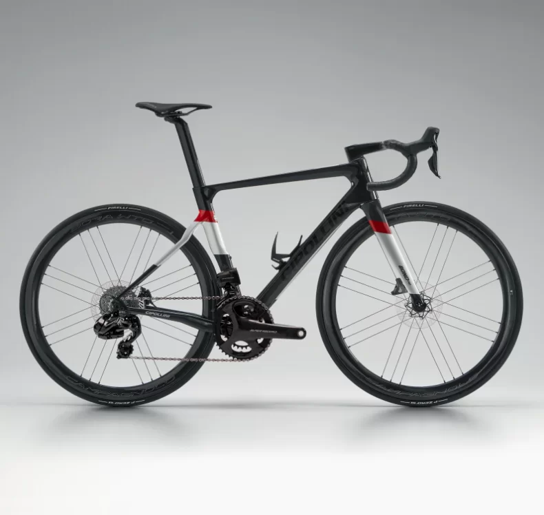 Cipollini Bond Evo 2023 - Shimano Ultegra Di2 2x12sp - Fulcrum Airbeat 400 - 120 / M / EVO CARBON-SILVER-RED METAL SHINY (M)
