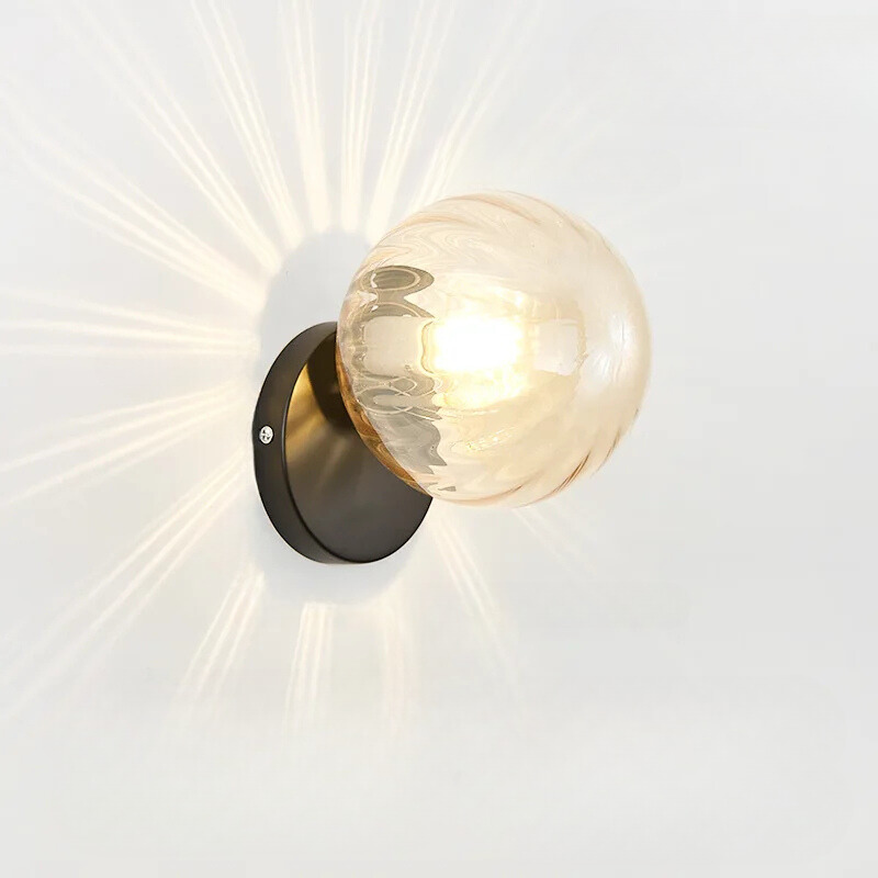 LuxeGlow - Stilig Guldvägglampa med Glaskula - Svart 5