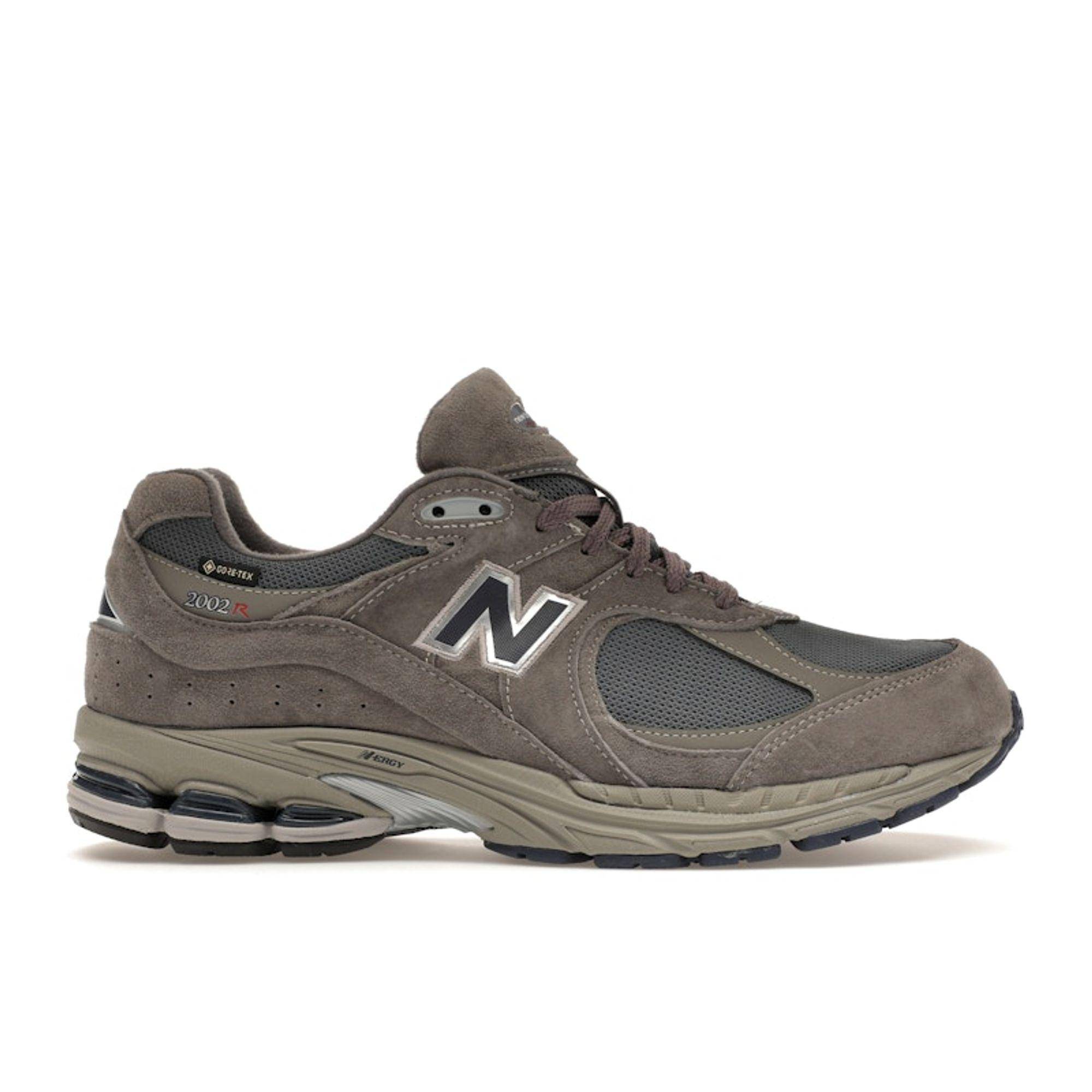 New Balance 2002R GORE-TEX Castlerock Natural Indigo Unisex Sneakers Grå Borstad Nickel M2002RXC 38.5