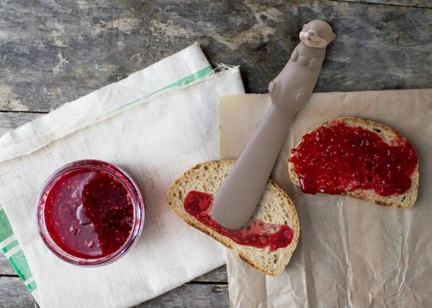 Otter Breakfast Spatula