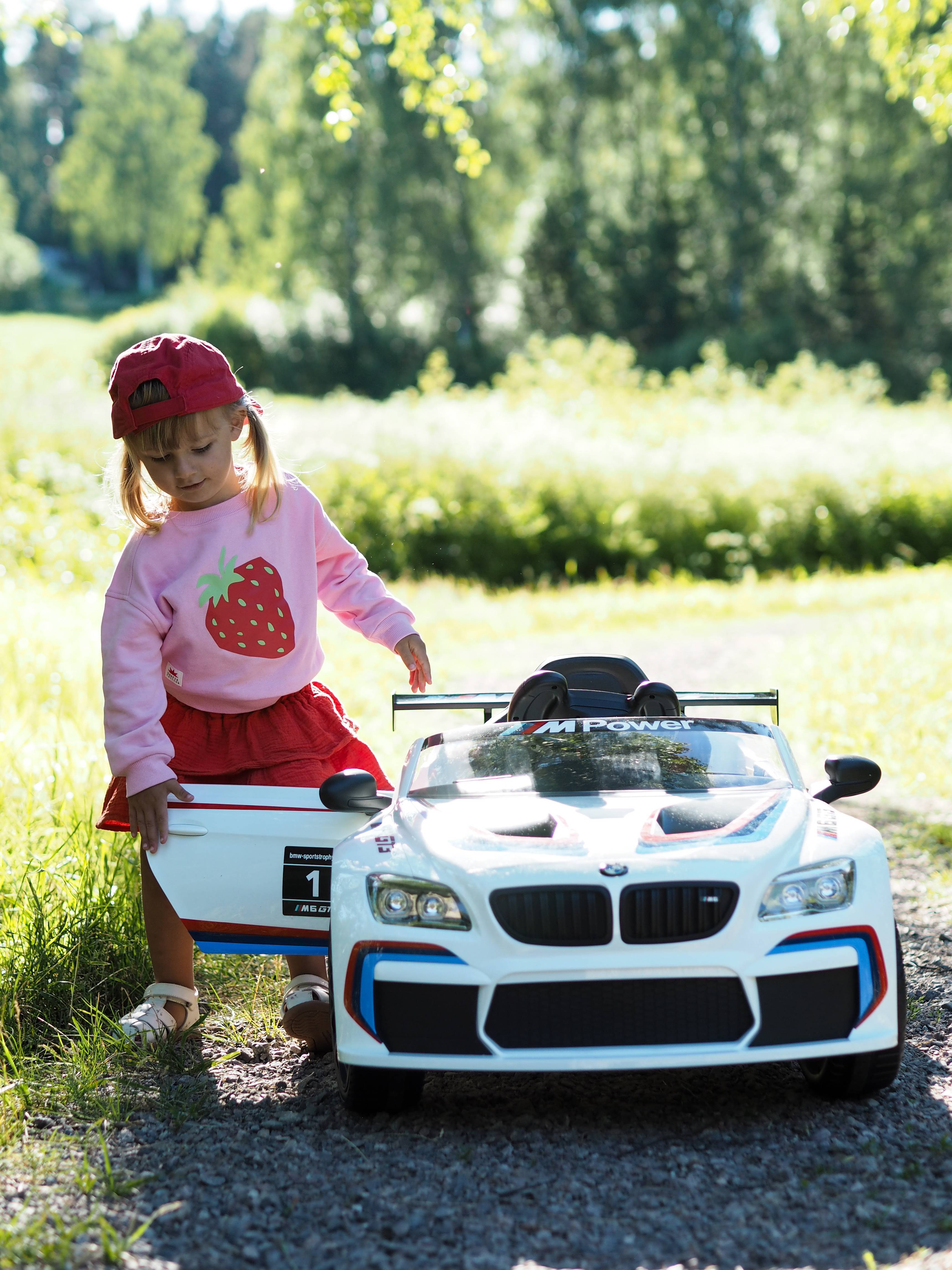 BMW M6GT3 Elbil, Hvid