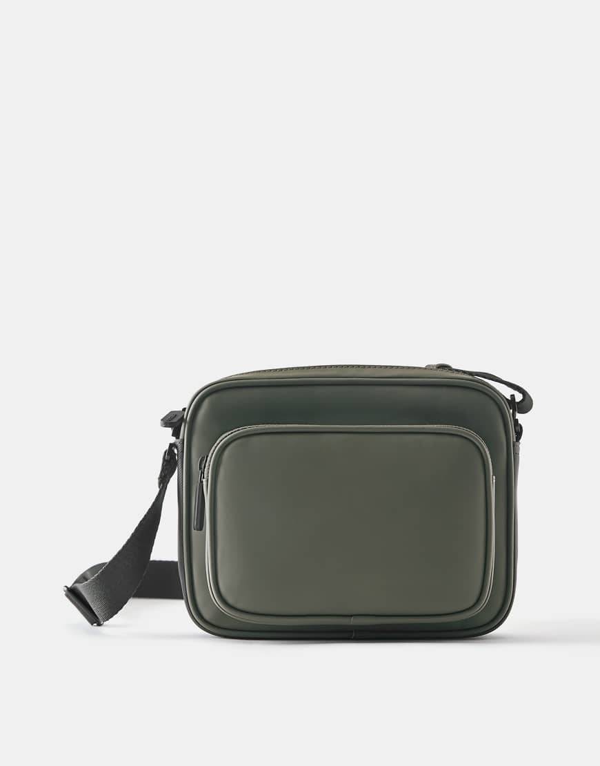 Pull&Bear crossbody-väska med gummiliknande ficka i grönt