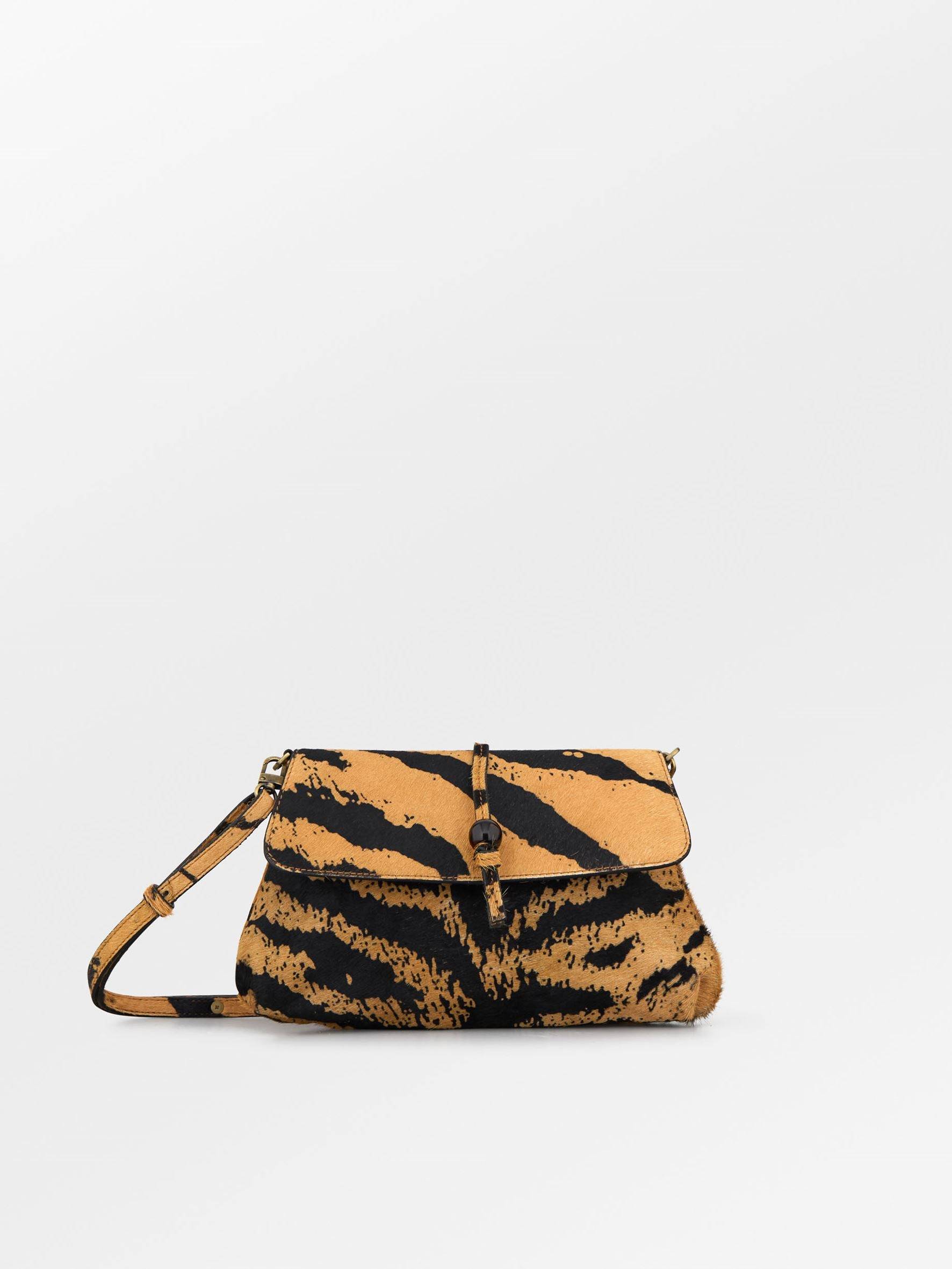 Tigarea Bonita Flap Bag