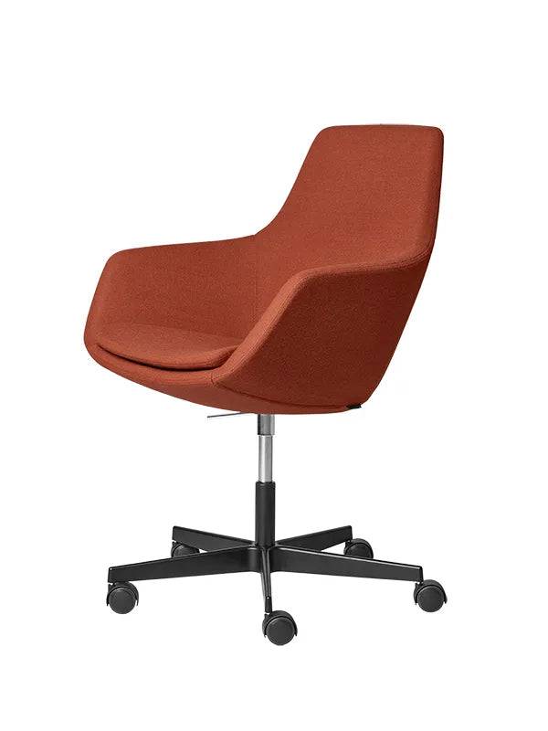 Lille Giraf Kontorstol af Arne Jacobsen Orange, Capture / Sort pulverlakering - Jacobsen Plus